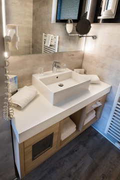 COTTAGE 2