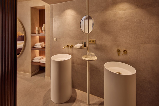 nomad suite